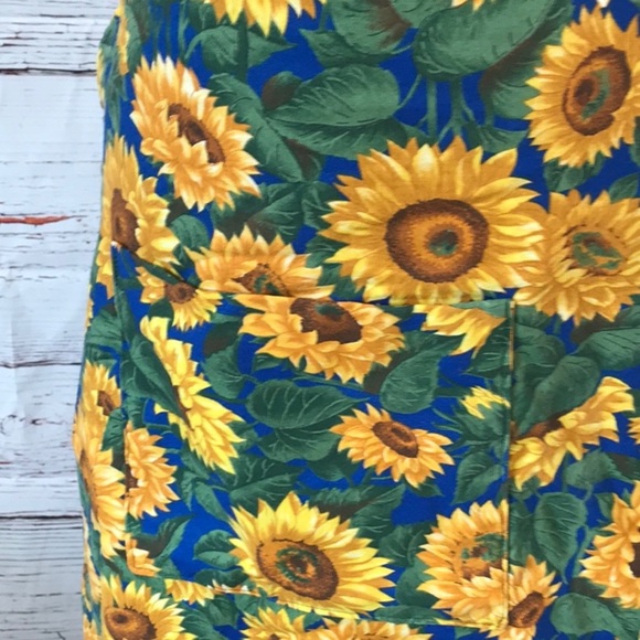 Sunflower apron - Picture 3 of 9